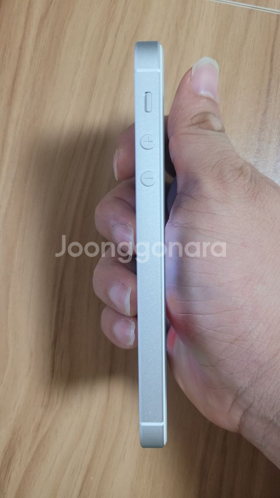 아이폰SE1 128G 정품 실버--3
