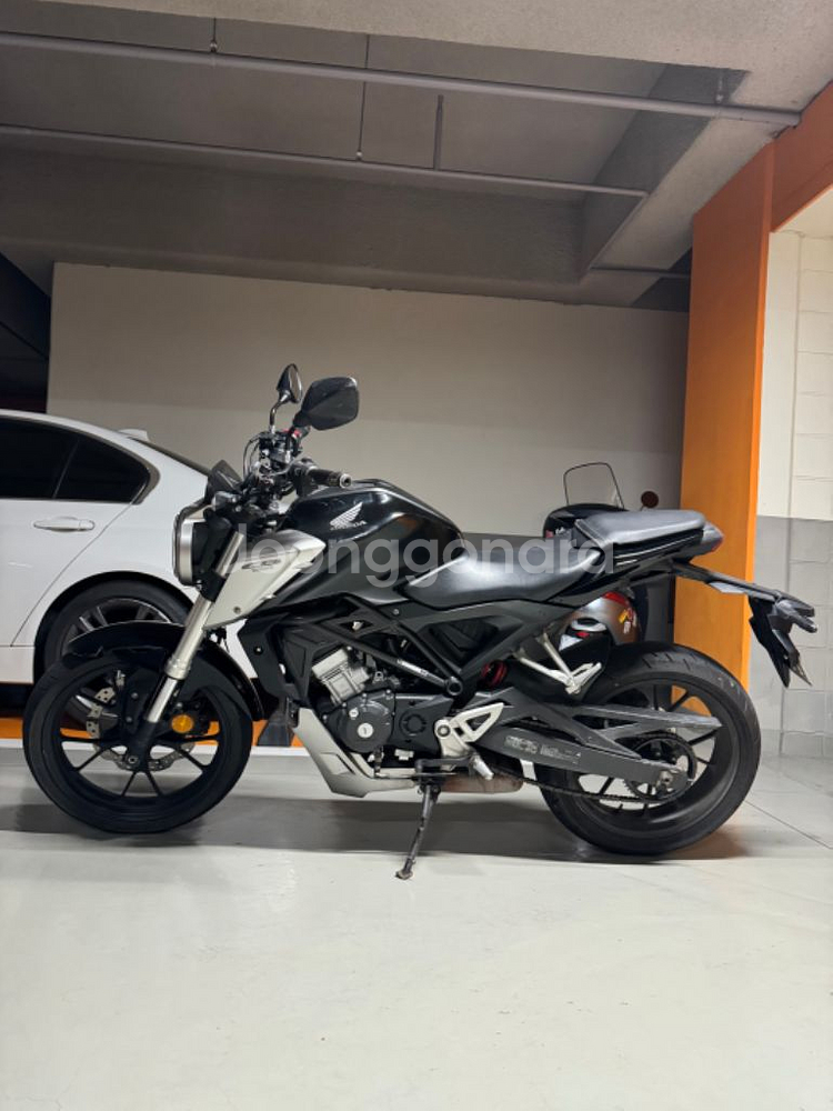 혼다 cb125r 2018년식--4