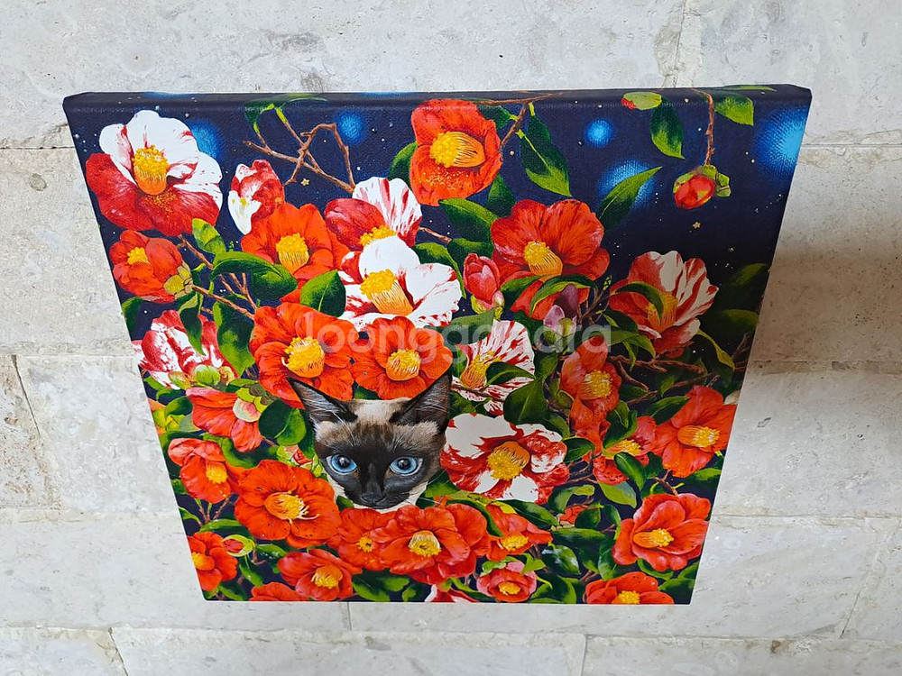 동백꽃 샴고양이 아크릴 그림액자입니다--3