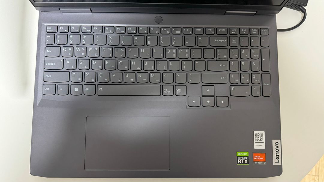 레노버 게이밍 노트북 라이젠R7 RTX4060 팝니다--2