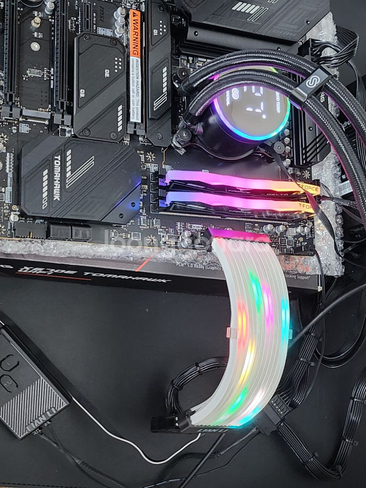 x670e 토마호크 와이파이--1