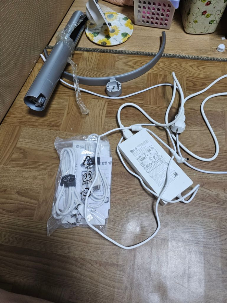 LG전자 4K UHD 모니터 32인치 32UP550N--3