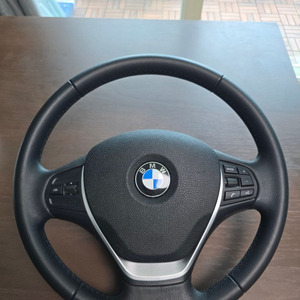 BMW F30 순정 핸들 팝니다