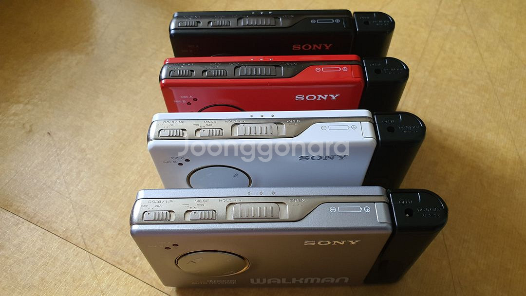 sony walkman wm-600 팝니다.--3