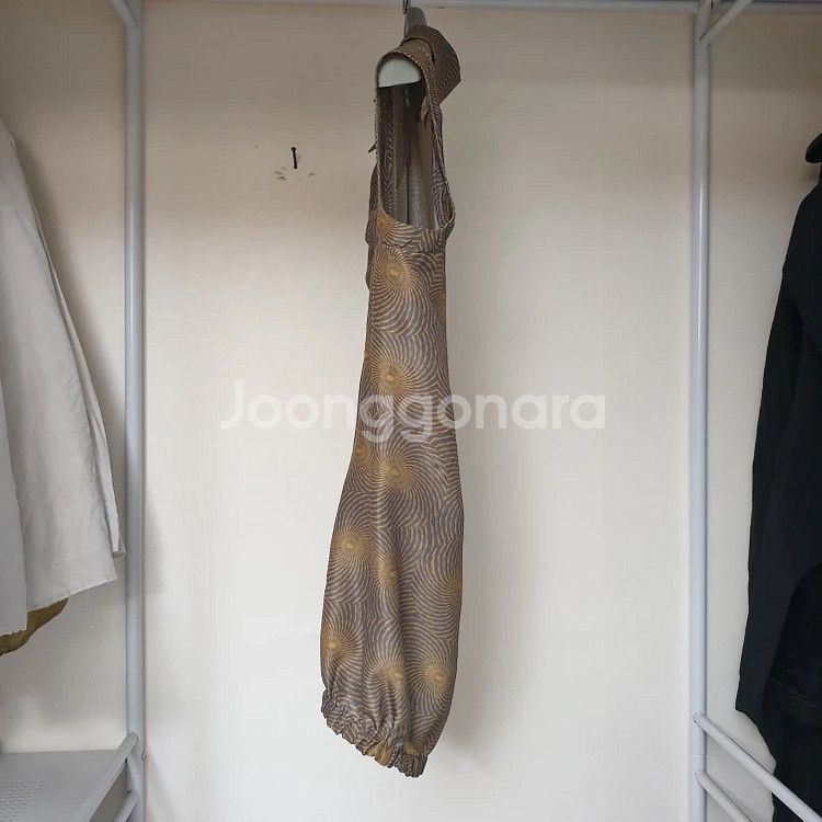 MARNI 마르니 추상써클패턴 실크 드레이프 블라우스--1