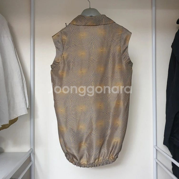 MARNI 마르니 추상써클패턴 실크 드레이프 블라우스--2