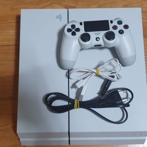 PS4 1205A 글래이셔 화이트