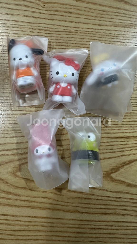 산리오 캐릭터즈 스시 가챠--1