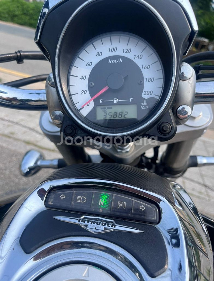 208년 인트루더 M800 팝니다--4