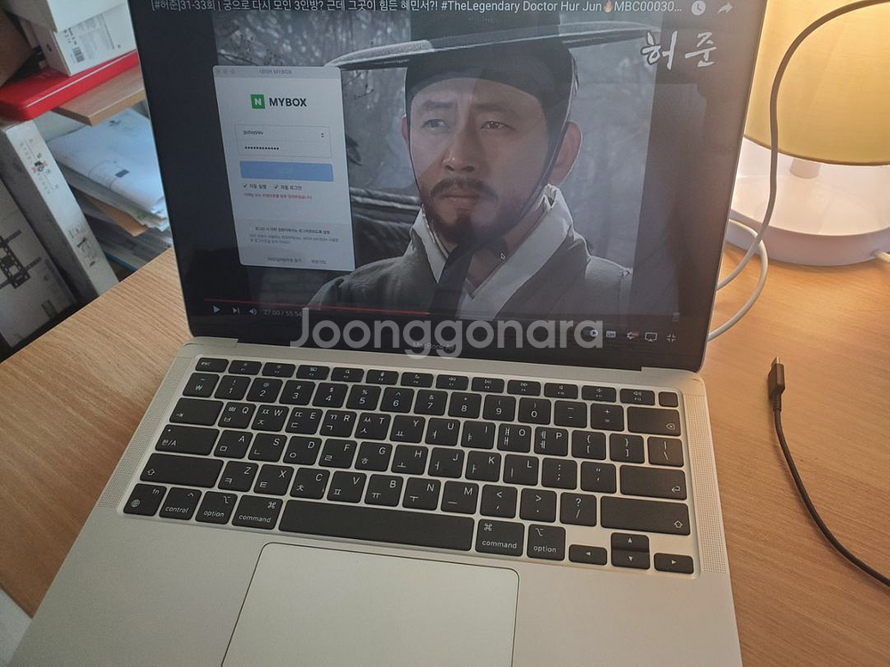 맥북에어 M1 256 8g 실버--2