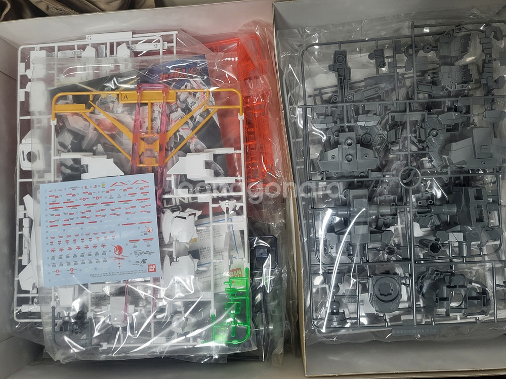 MEGA 1/48 유니콘 건담 디스트로이모드 판매!--1