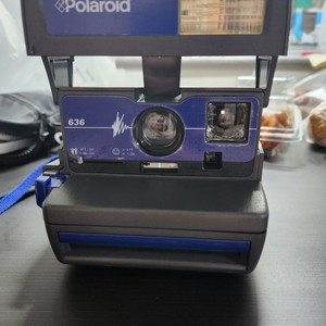 Polaroid 636