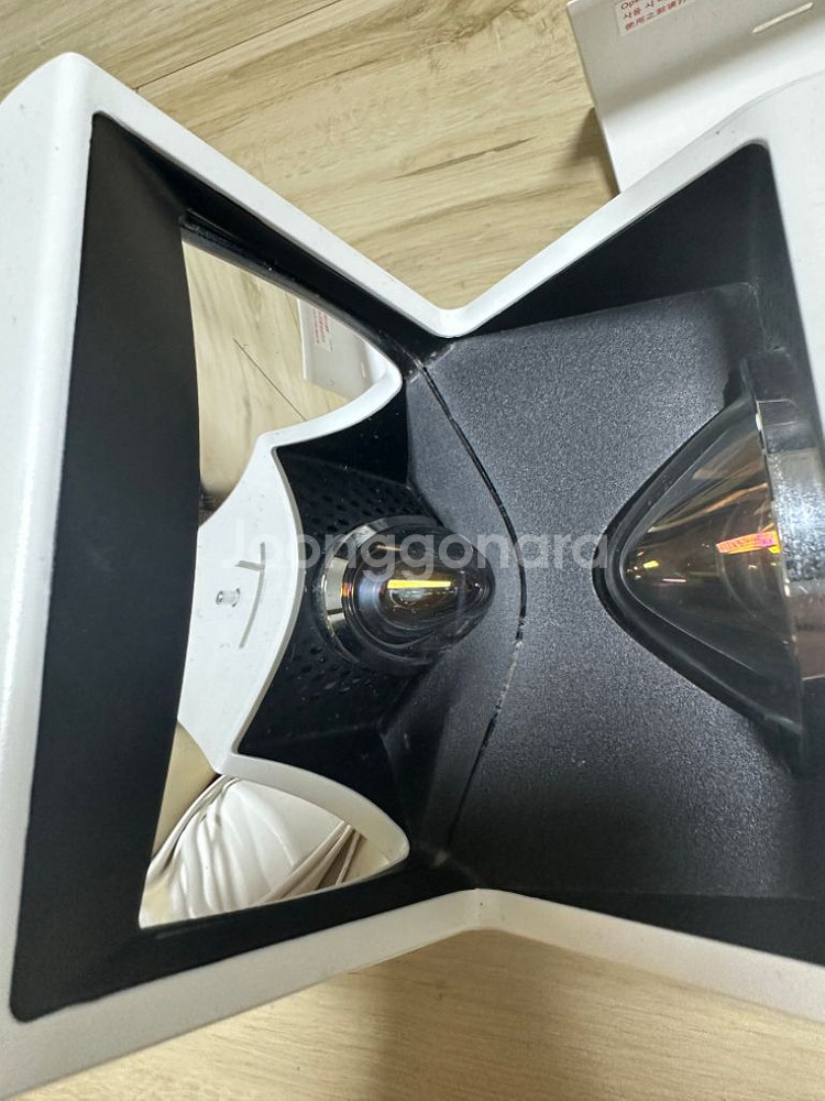 LG HF85LA 초단초첨프로젝터 팝니다(직거래)--1