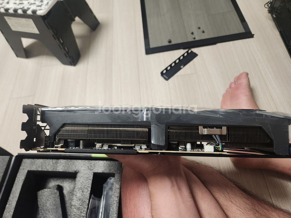 MSI 4080 SUPER 슬림 신동품 팝니다.--3