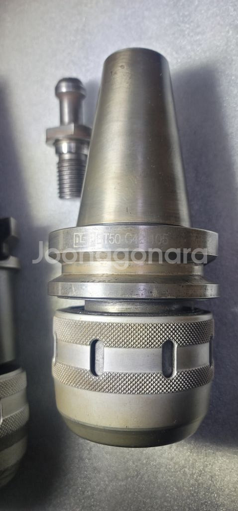 BT50-C42 밀링척 판매합니다.(공구)--2