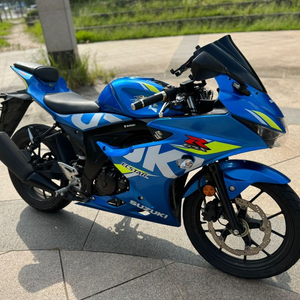 스즈끼 gsx-r125 22년형 무꿍무슬립 팝니다