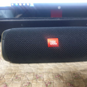 JBL flip5블루투스 스피커 팝니다.