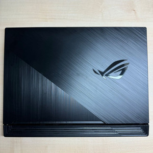 ASUS ROG G512 게이밍 노트북