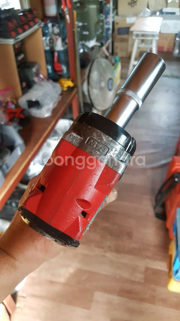 밀워키미드토크임팩렌치M18 FIW212 FUEL배터리포--7