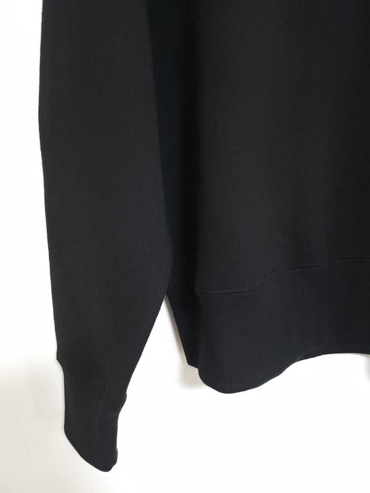 M 아미 블랙 빅하트 패치 맨투맨 H19J037 746 이미지