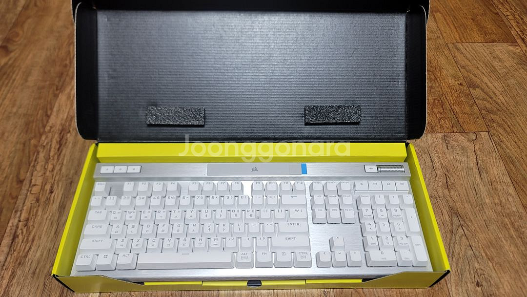 커세어K70 RGB PRO OPX광적축 게이밍키보드--1