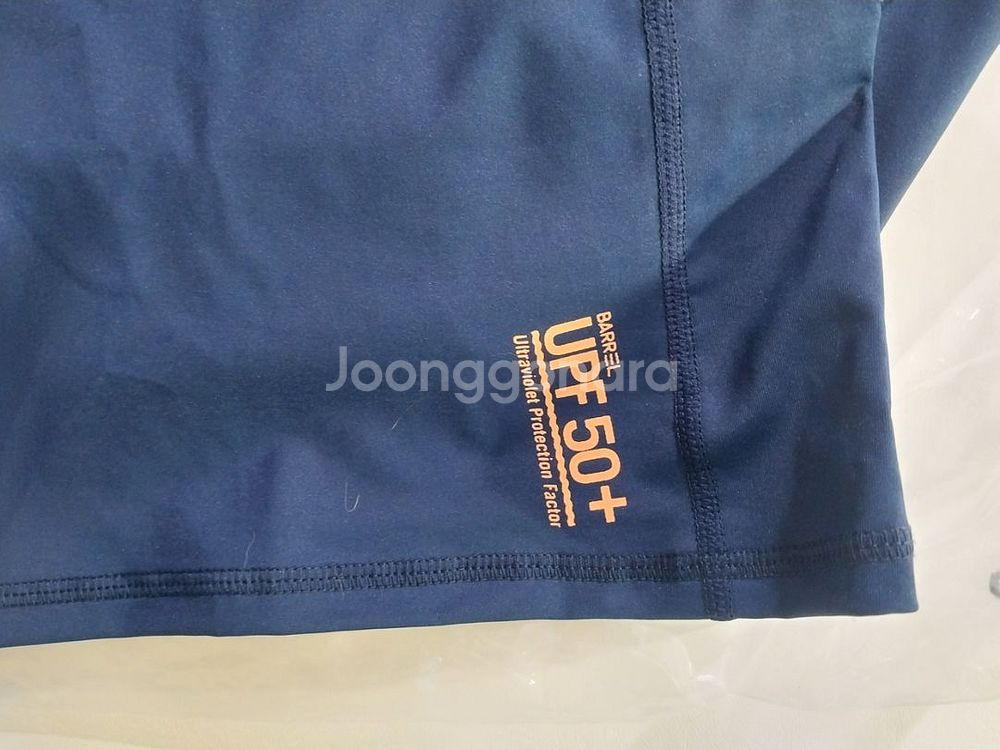 여성 상의 배럴 래쉬가드 새상품.텍만땜--4