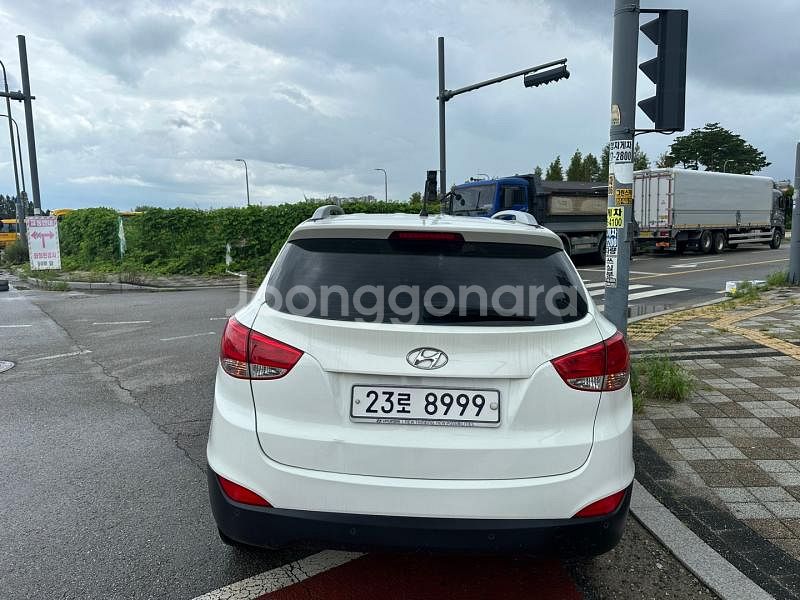 @11년식 투싼 ix 디젤 R20 2WD LX20 프--4