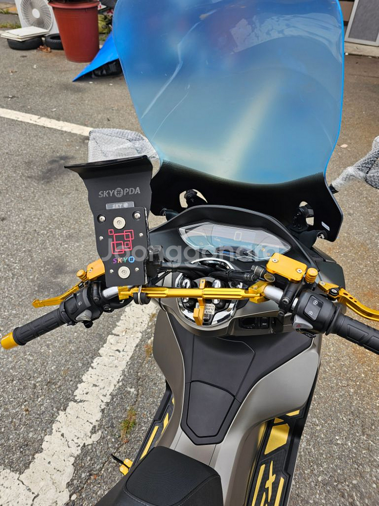22년식 PCX ABS 160정품보업 신차급팝니다.--6