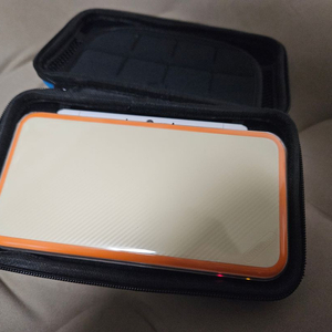 닌텐도 2ds xl 판매합니다