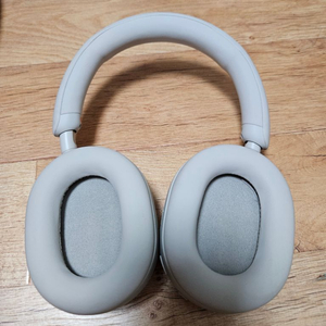 소니 헤드셋 wh-1000xm5 실버 판매합니다