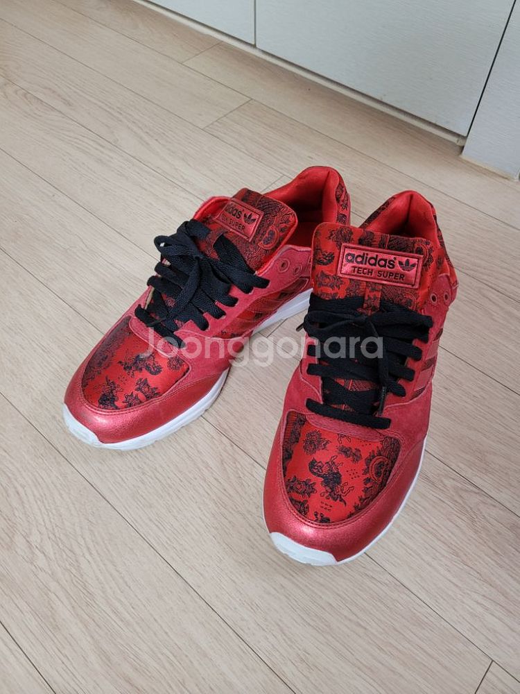 아디다스 Adidas 테크슈퍼 운동화 285 레드--1