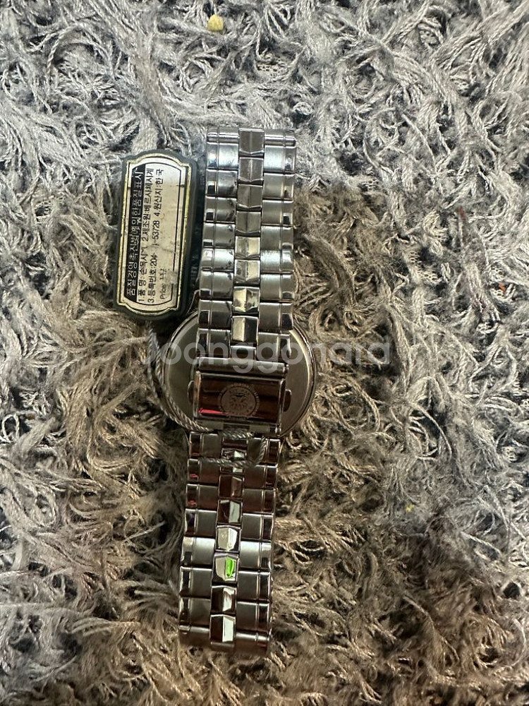 베르사체 정품 미사용 남성시계 팝니다--5