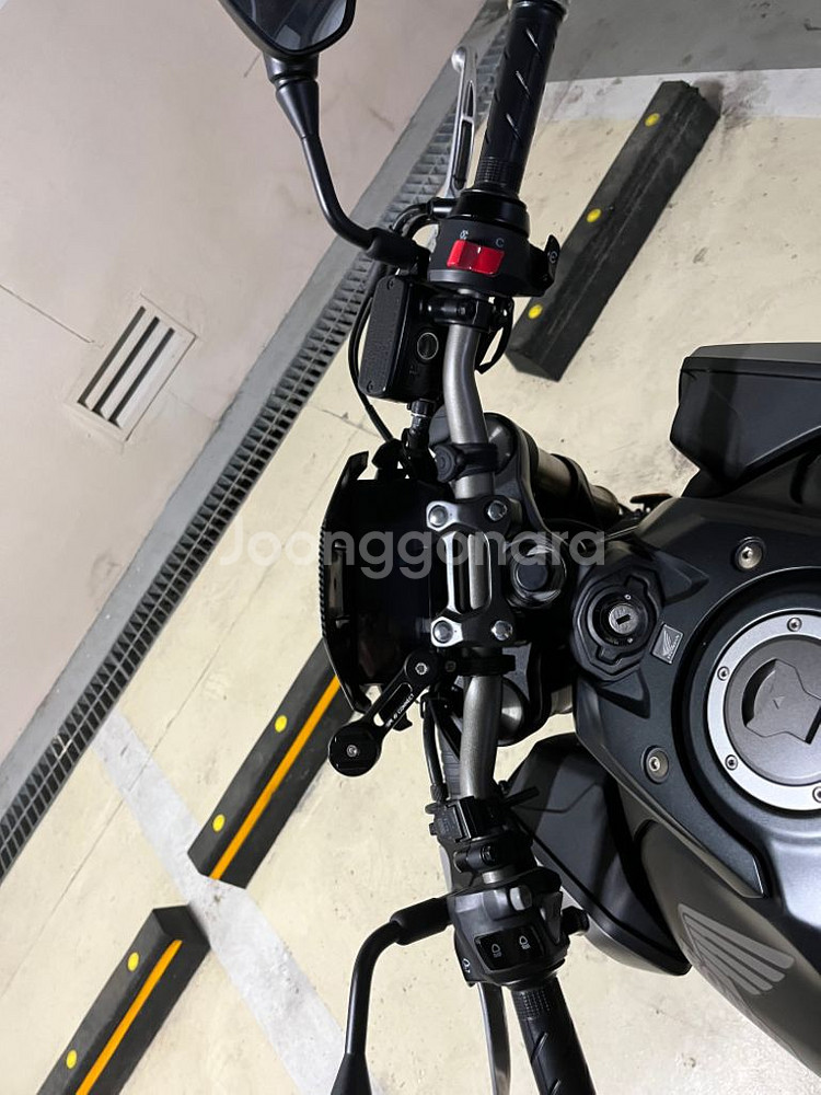 혼다 cb650r 만키로 팝니다--3