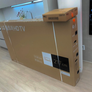 LG 울트라 86인치 4K UHD TV 새제품 팝니다.