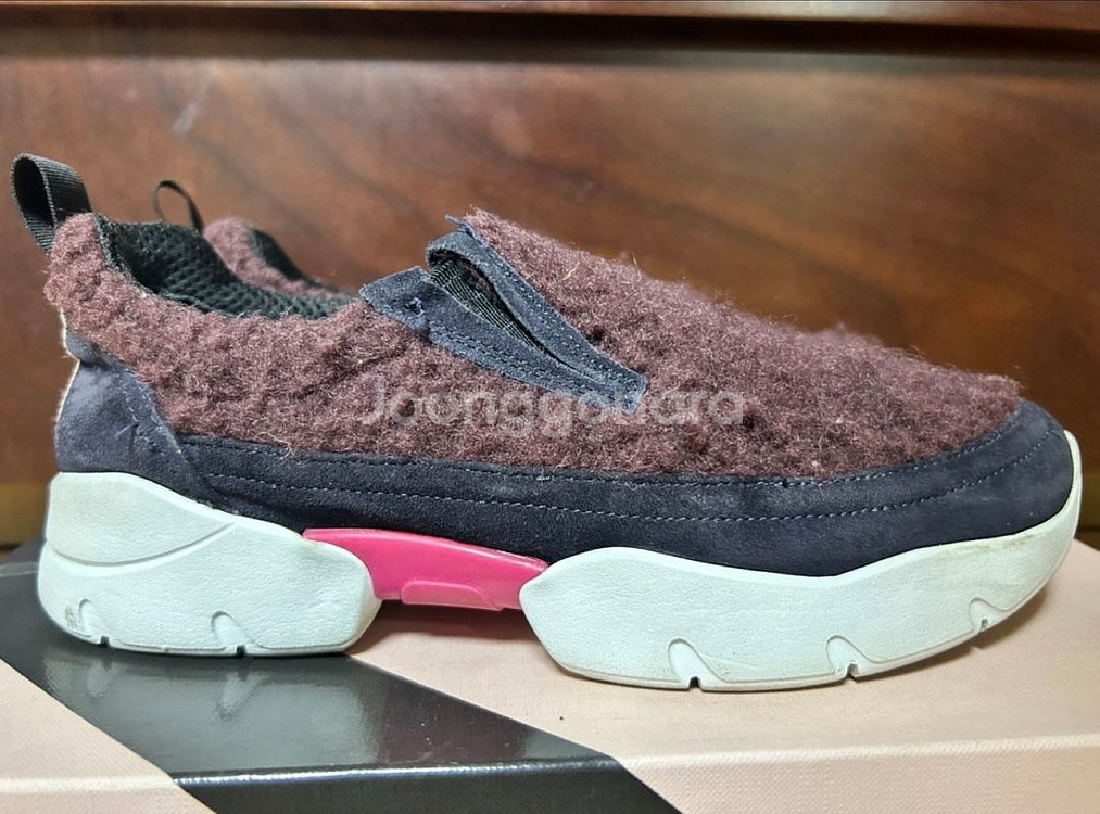 Msgm 슬립온 240--1