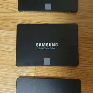 삼성 ssd 250gb. 총5개 / 개당 2.3만원