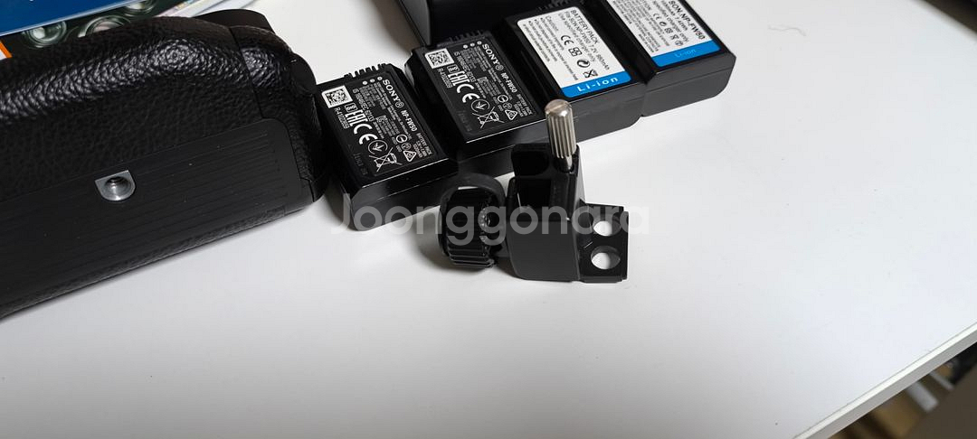 소니 a7s2 + 정품 세로그립 팝니다--8