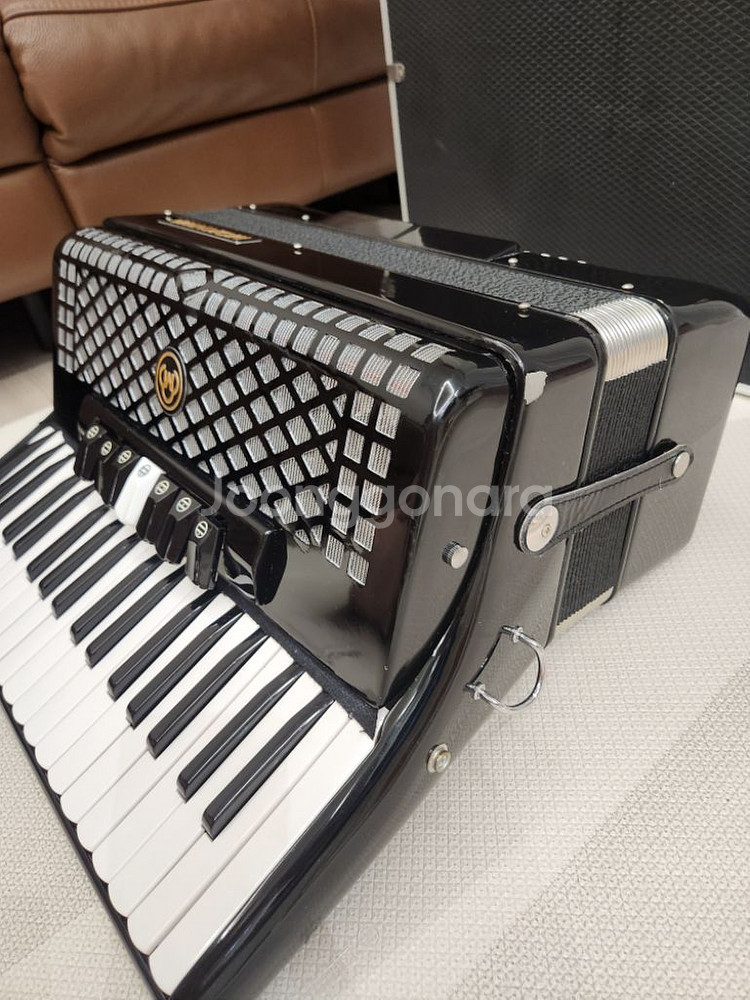 목화 아코디언 37키 80베이스 착불--3