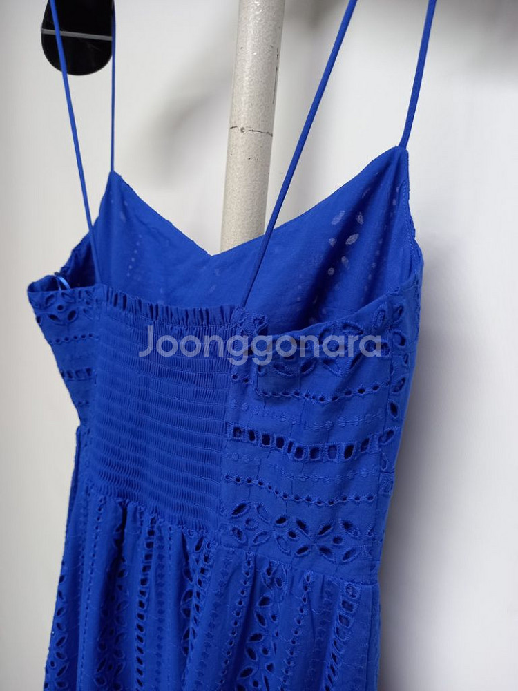 자라 뷔스티에 펀칭아일렛 맥시 롱 원피스 55 44--6