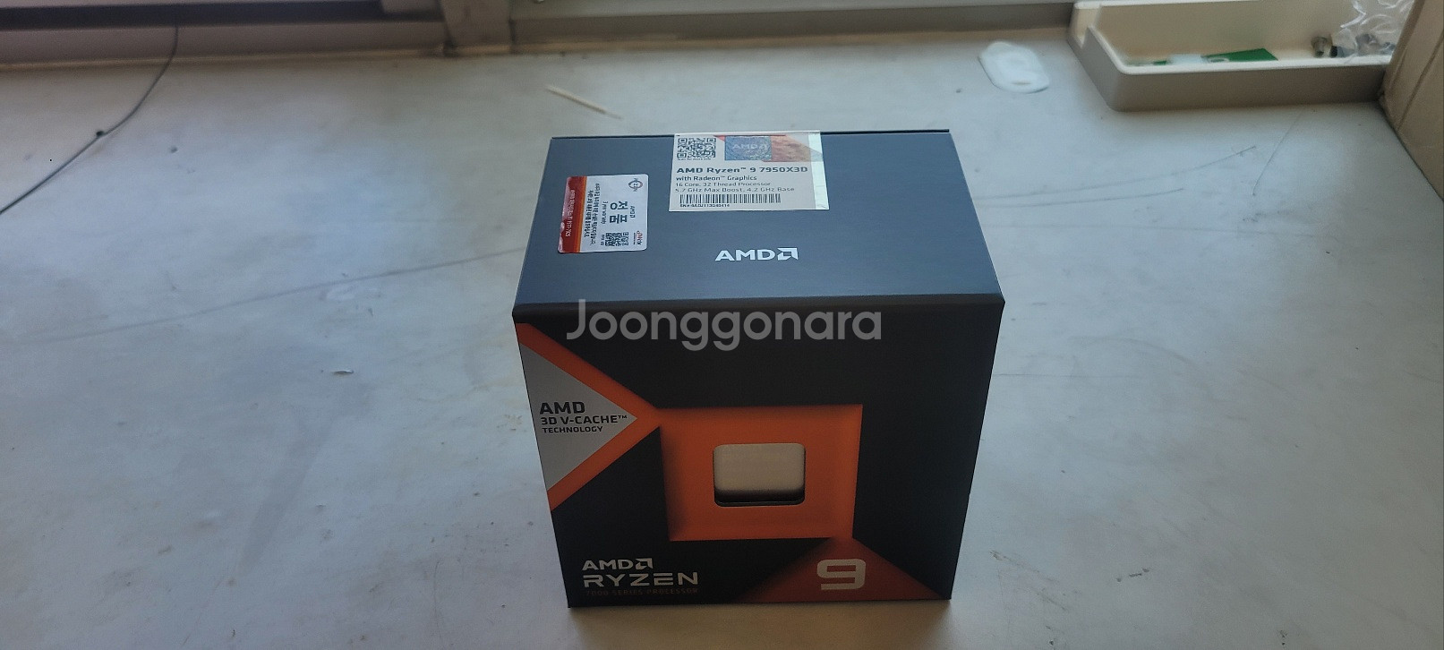 7950x3d 팝니다.--0