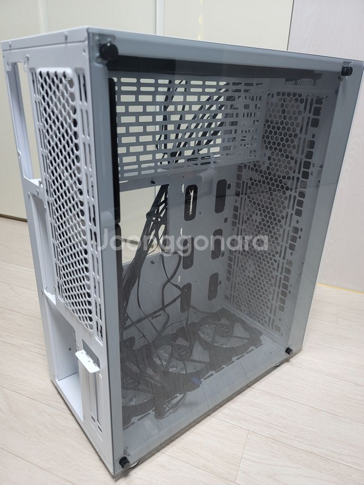 컴퓨터 케이스 3rsys 풍통t800 화이트--1