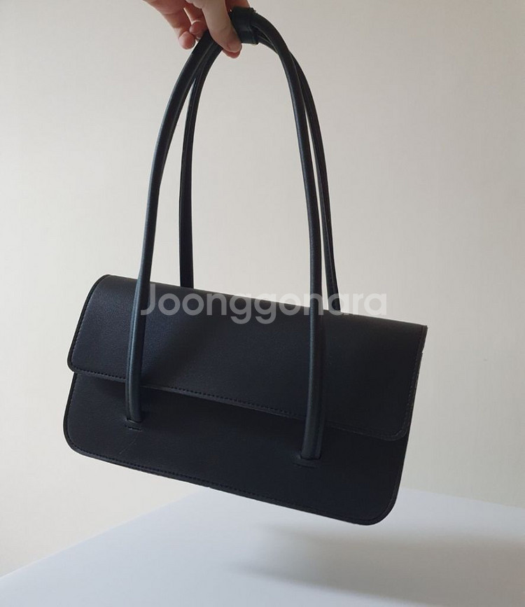 검정색 스트랩 스퀘어 숄더백 블랙 가방--2