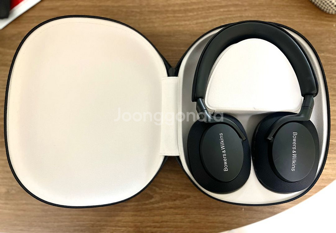 바워스앤윌킨스 px7 s2 블랙 판매합니다.--1