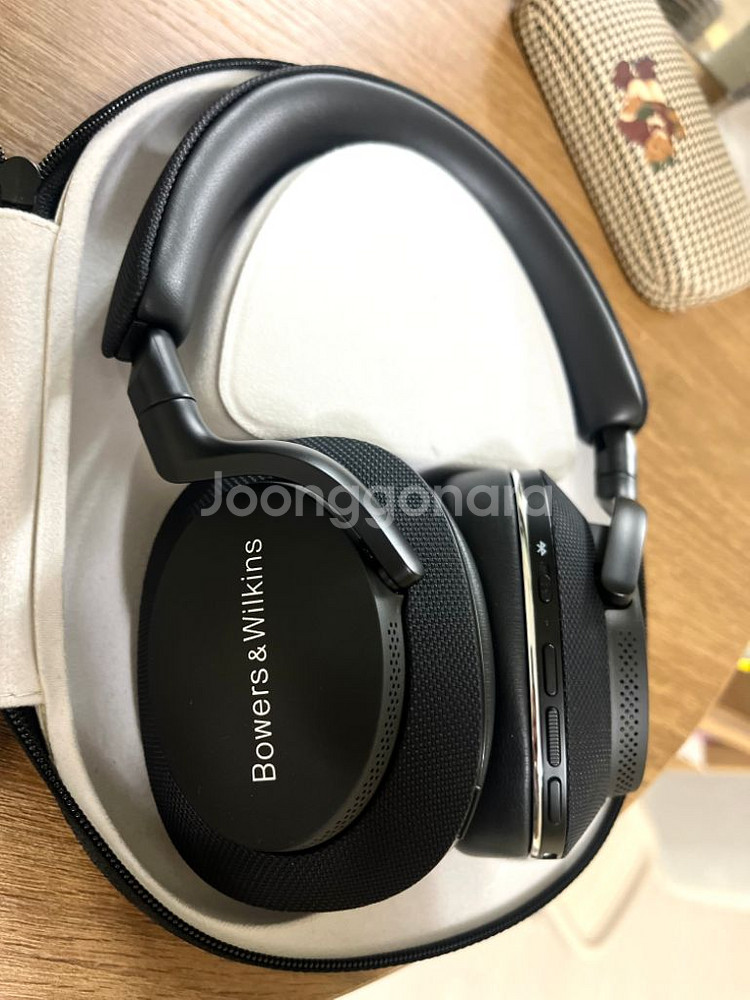 바워스앤윌킨스 px7 s2 블랙 판매합니다.--4