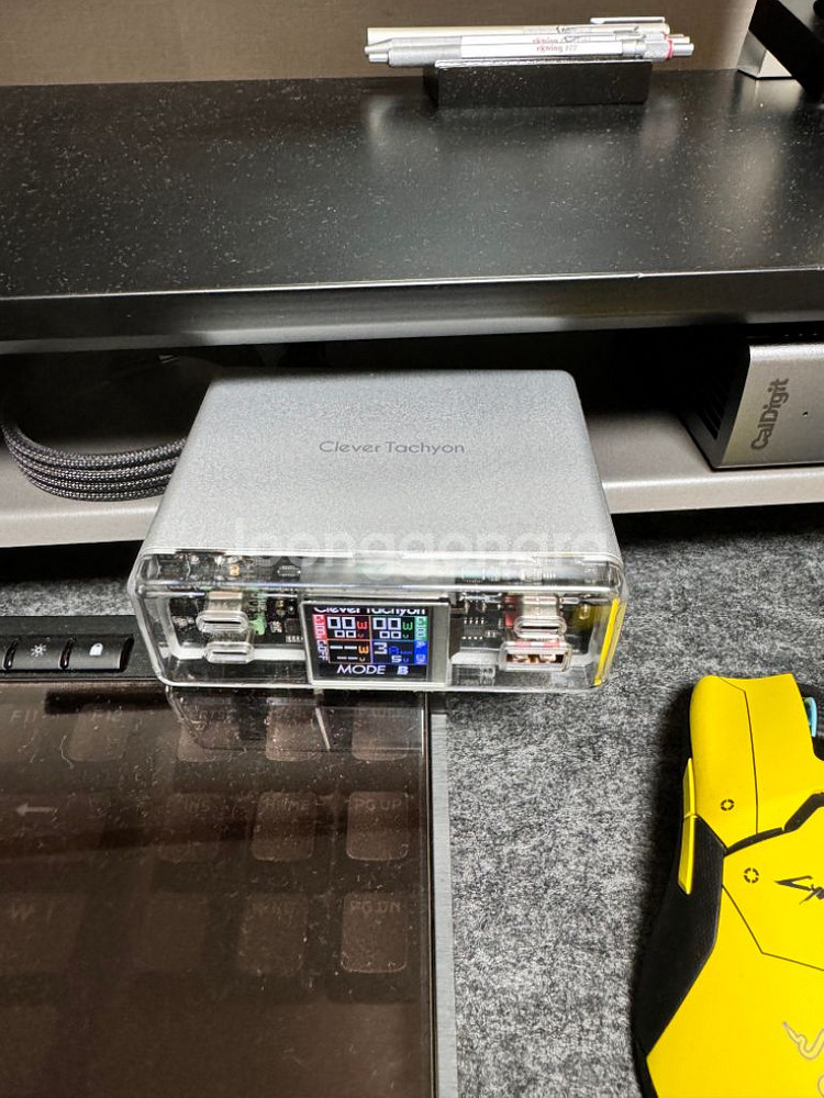 클레버타키온 210w 고속멀티충전기--0