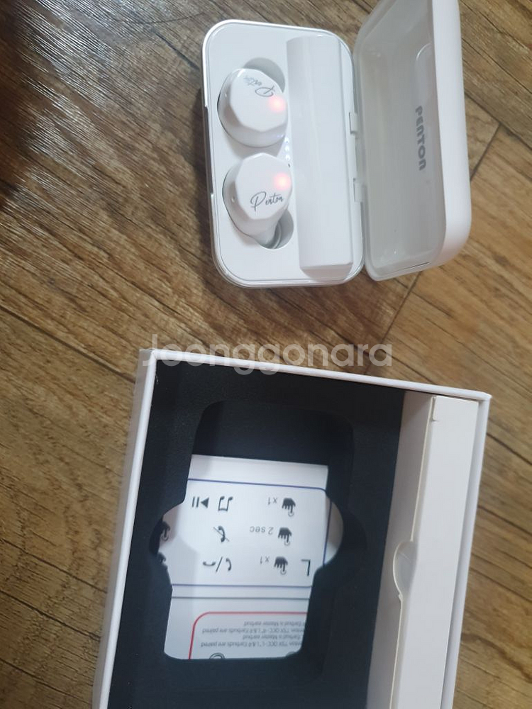 펜톤 qcc 무선이어폰 판매합니다--3