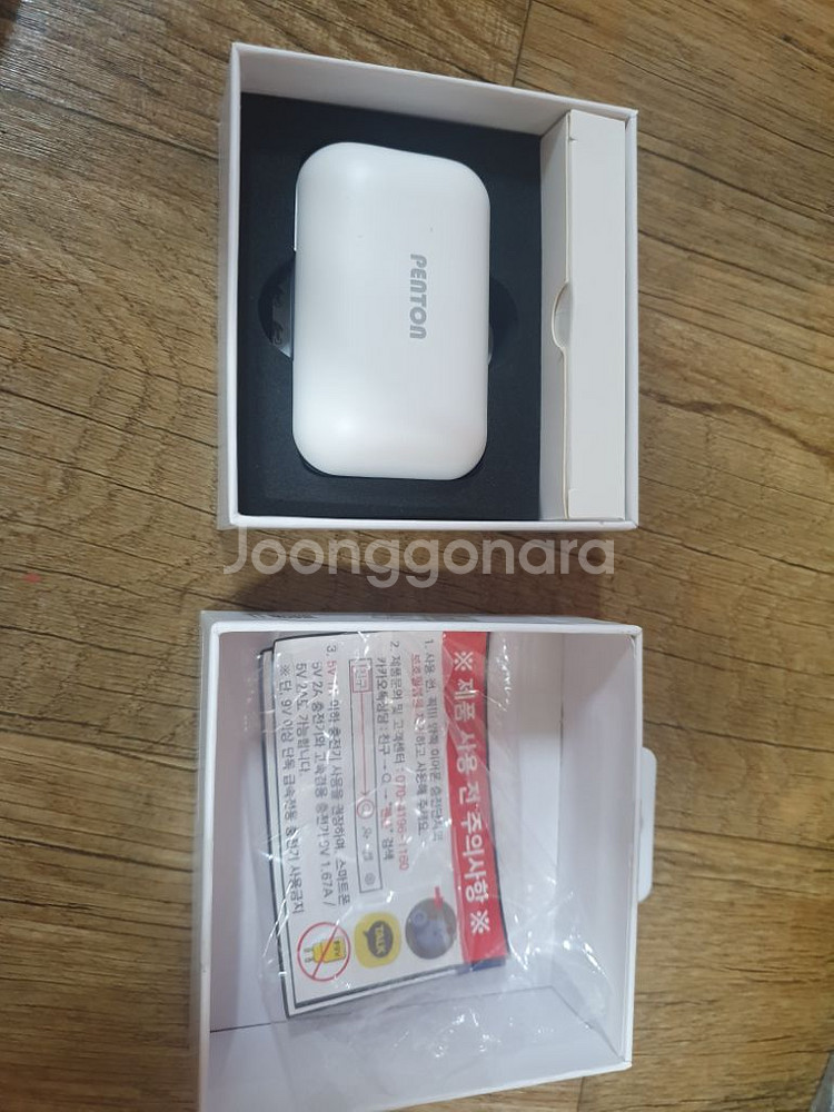 펜톤 qcc 무선이어폰 판매합니다--2