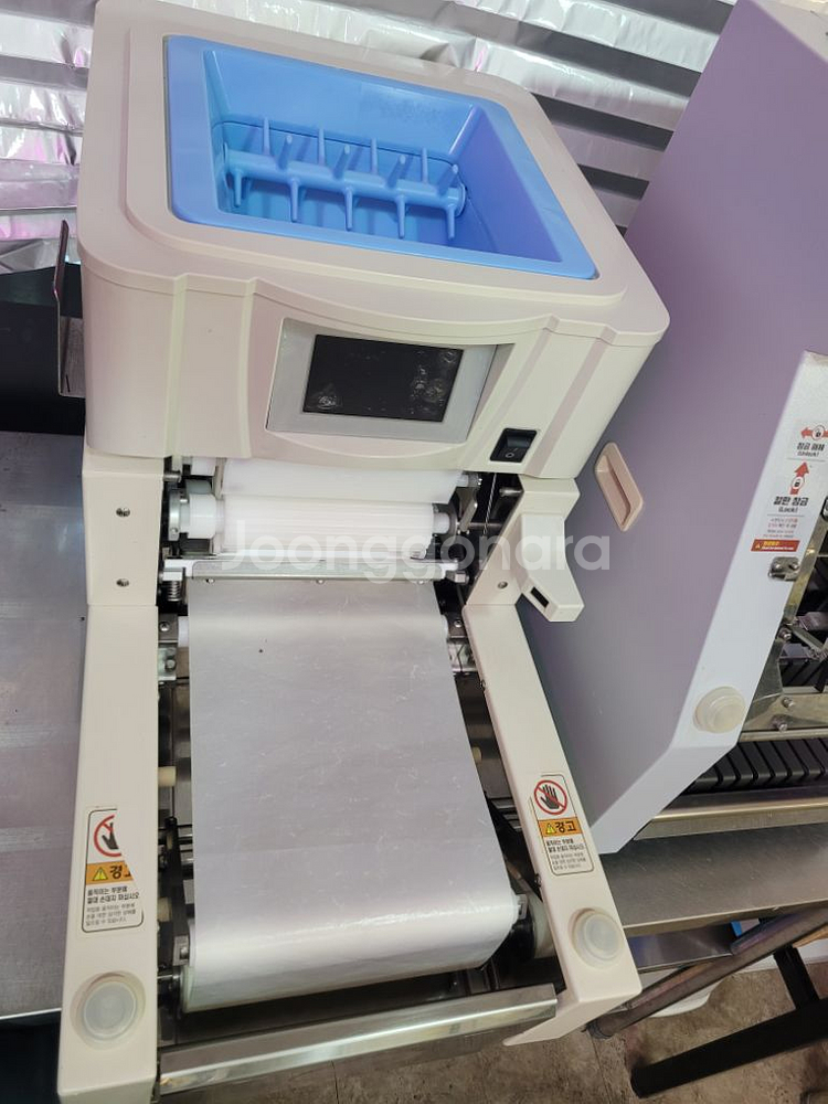 럭키엔지니어링 김밥.롤 기계 고급형(LCR-700)--2