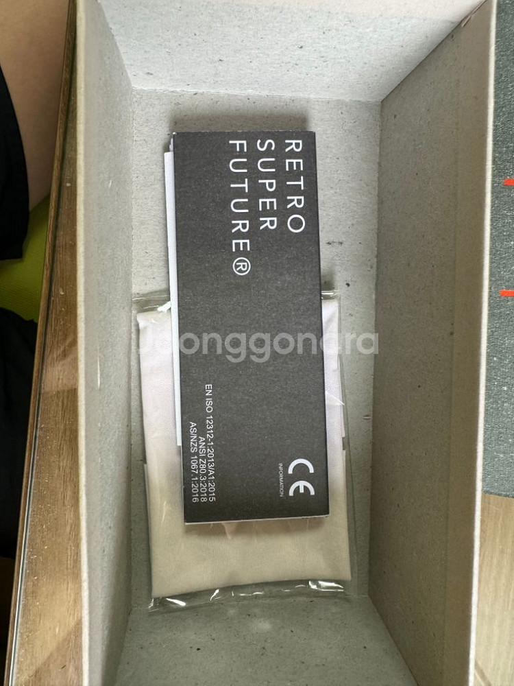 (정품/새상품) 어콜드월X레트로슈퍼퓨처 남녀공용선글라스--8