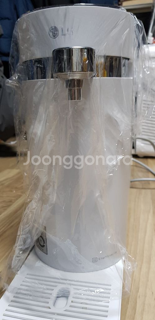 19년식 최상급 엘지퓨리케어 냉온정 정수기--3